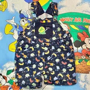 Vintage 90s navy lion & animals all over print kids overalls 🦁